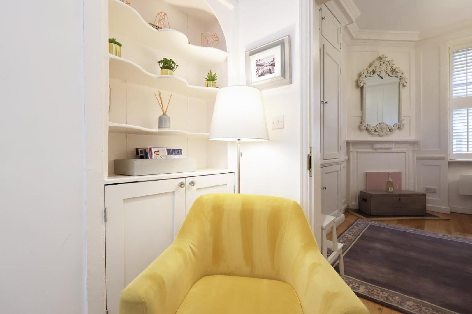 Cozy Hideaway Serene Garden Escape Apartment