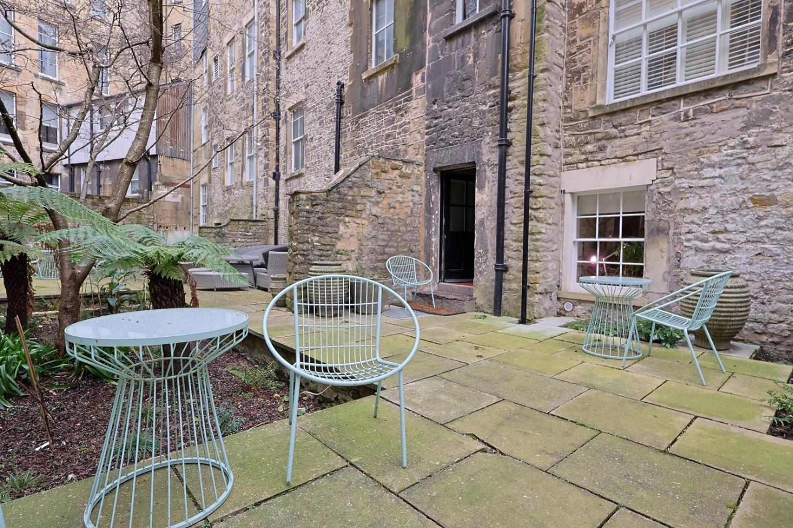Apartment Cozy Hideaway Serene Garden Escape Bath